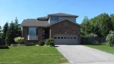 18 Camel Court, North Bay, On P1a 4h7