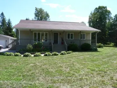 85 Evergreen Road, North Bay, On P1b 8g2
