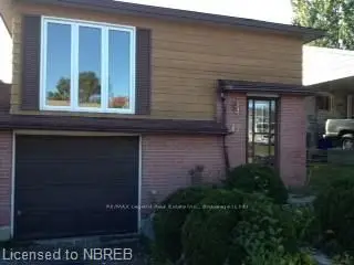 17 Dover Court, North Bay, On P1b 9g8