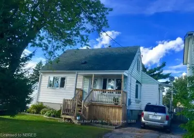 152 Maplewood Avenue, North Bay, On P1b 5h4