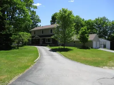 205 Greenhill Avenue, North Bay, On P1c 1j1
