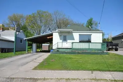 887 Morin Street, North Bay, On P1b 5s2