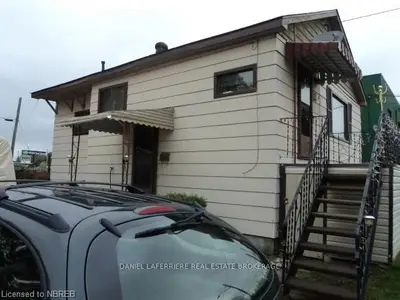 7 Passmore Avenue, North Bay, On P1a 1h7