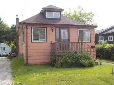 732 Laurier Avenue, North Bay, On P1b 1v4