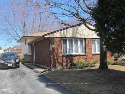 24 Farley Avenue, North Bay, On P1a 2s5