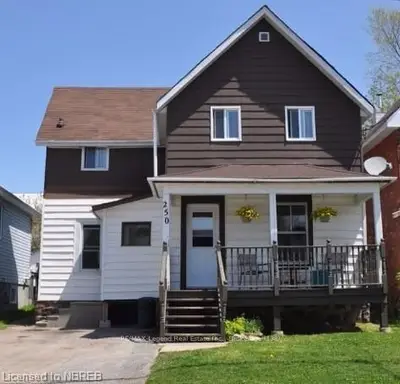 250 Fourth Avenue E, North Bay, On P1b 1n2