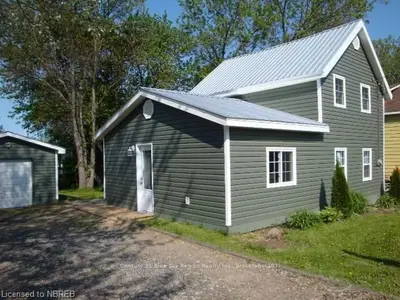 581 Main Street, Powassan, On P0h 1z0