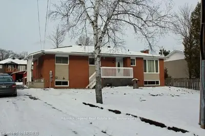 14 Shelp Street, North Bay, On P1b 8g2