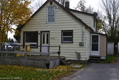 1573 Fraser Street, North Bay, On P1b 3z1