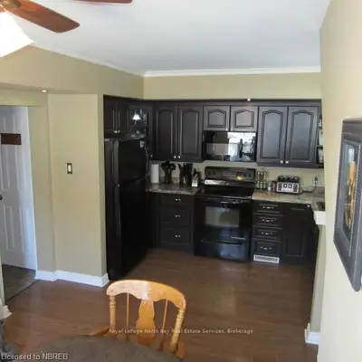 1172 Metcalfe Street, North Bay, On P1b 2r4