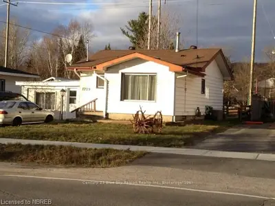 1729 Mckeown Avenue, North Bay, On P1b 7n2