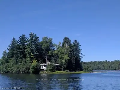71 (island C) Northwoods Drive, East Ferris, On P0h 1k0