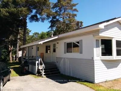 208 Little Down Lane 5, North Bay, On P1b 8g2