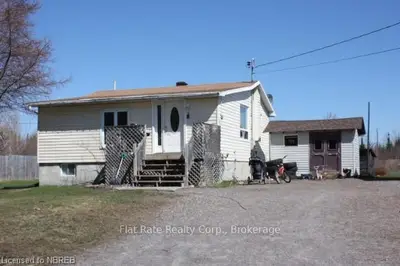 1 Little Sturgeon Road 4, North Bay, On P1b 8g5
