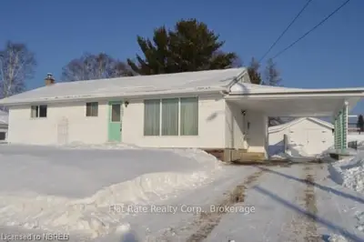 242 Ski Club Road, North Bay, On P1b 7r2