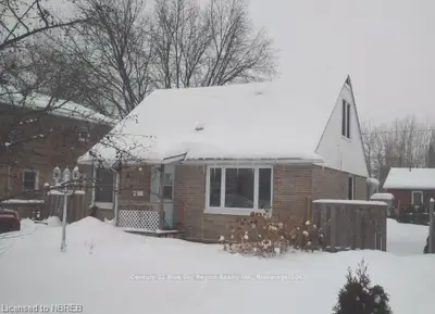 14 Cartwright Avenue, North Bay, On P1a 1h9