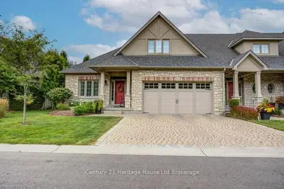 5 Wood Haven Drive 201, Tillsonburg, On N4g 0a8