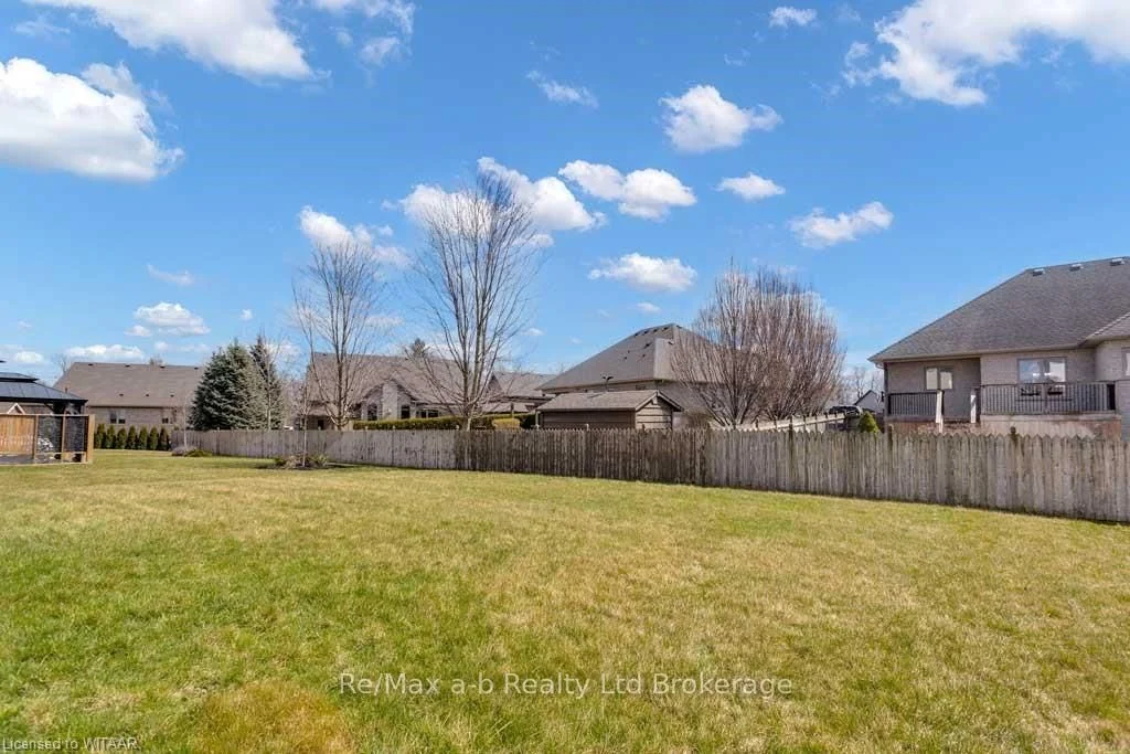 31 BROOKSIDE LANE Lane, Tillsonburg, ON N4G 0A1