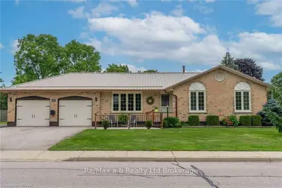 Detached in Tillsonburg