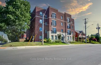 Condo Apartment in Woodstock