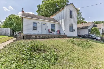 204 Charles Street E, Ingersoll, On N5c 1k4