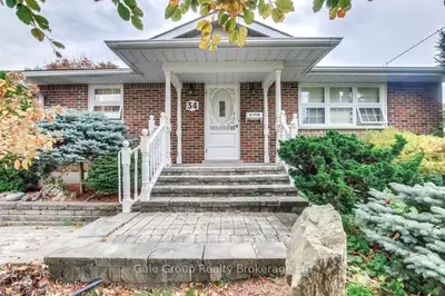 Detached in Woodstock