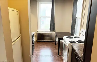 Condo Apartment in Woodstock