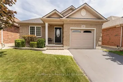 Detached in Tillsonburg