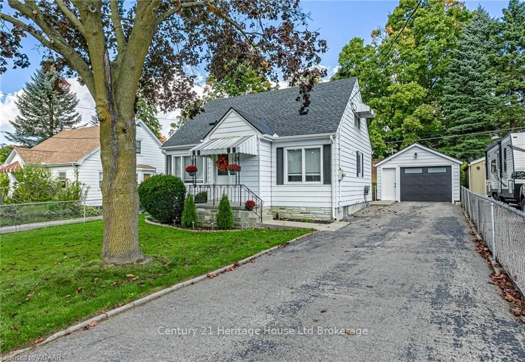 39 Dover Street, Woodstock, On N4s 3l9