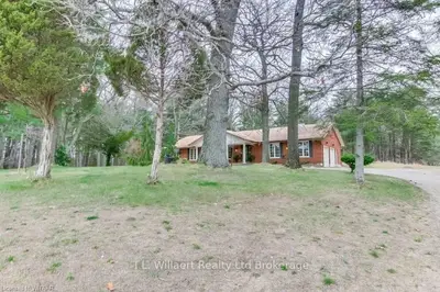2170 West Quarterline Road, Norfolk, On N0j 1g0