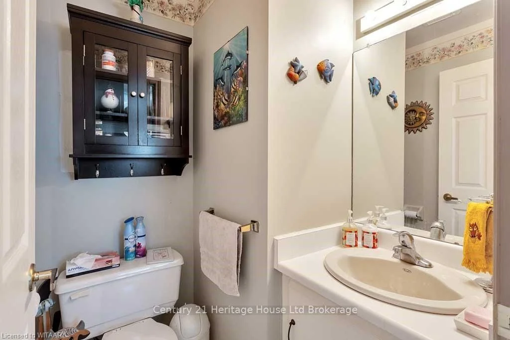 18 HAWKINS Crescent, Tillsonburg, ON N4G 5K6