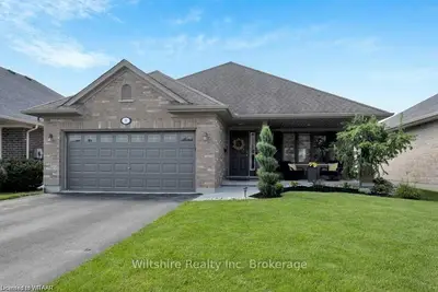 9 Park Place, Tillsonburg, On N4g 0b8