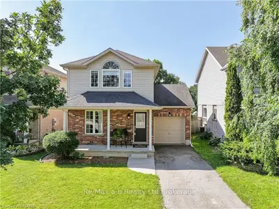 Detached in Tillsonburg