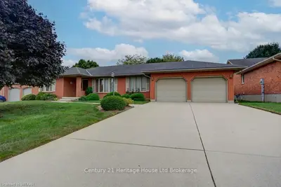 Detached in Tillsonburg