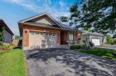 82 Barker Street, Tillsonburg, On N4g 5w7