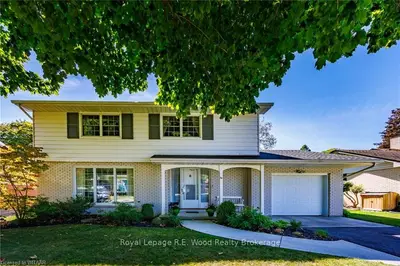 Detached in Tillsonburg