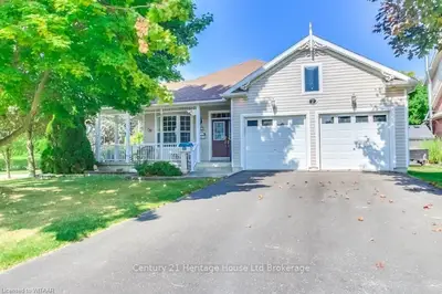 Detached in Ingersoll