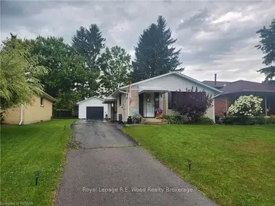 30 Ridge Boulevard, Tillsonburg, On N4g 5n7