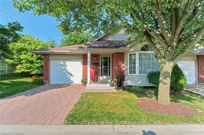 875 Thistledown Way 23, London North, On N6g 5g5