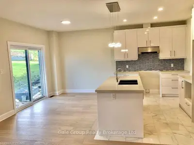 Att/Row/Townhouse in London South