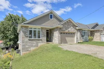 213 Cherry Street, Ingersoll, On N5c 3m2