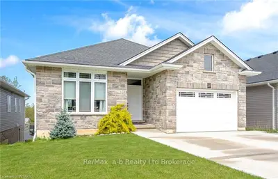 215 Cherry Street, Ingersoll, On N5c 3m2