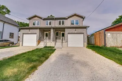 22 Bain Street, Woodstock, On N4s 5x8