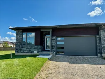 269 Pittock Park Road 13, Woodstock, On N4t 0r2