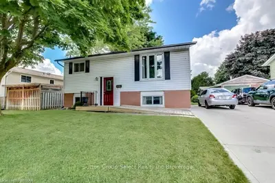 1099 Mohawk Street, Woodstock, On N4t 1a6