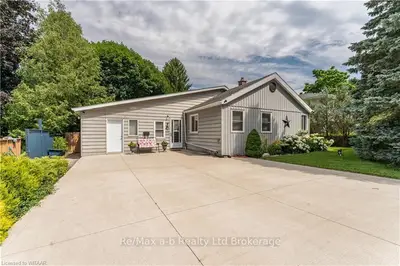 67 Cambridge Street, Ingersoll, On N5c 1p8