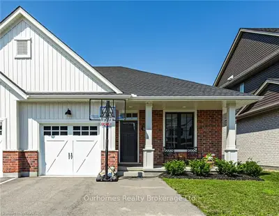 Detached in Tillsonburg