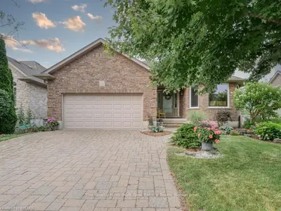 192 Kingfisher Avenue, Woodstock, On N4t 0b3