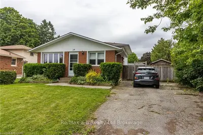 24 Greenwood Road, Ingersoll, On, N5c 3n1