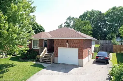 273 Russell Street, Woodstock, On N4s 2z5